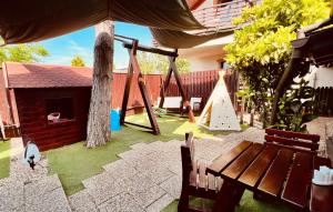 RESTAURACE A PENZION U DOUBKŮ