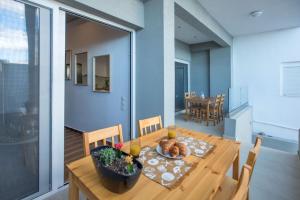 Coastline of paradise 2