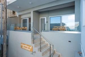 Coastline of paradise 2