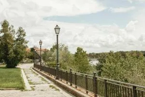 Casa a 3 minutos del Casco y con facil aparcamiento- El rincón de Carmela - Serranillos Playa