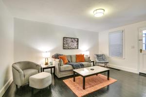 Updated Kingston Vacation Rental Near Parks!