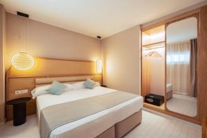 Junior Suite with Garden View room in Santos Ibiza - Adults Only