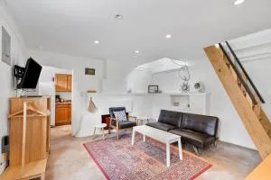 Studio 410 - Марфа