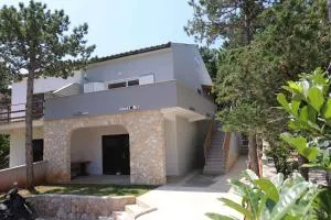 Holiday home in Silo - Insel Krk 44633 - Шіло