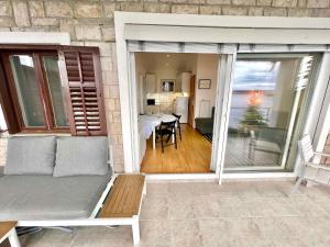 Apartment in Jadranovo 44637