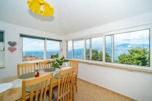 Adriatic Sea View Penthouse Apartment with parking - 5 min walk to coast