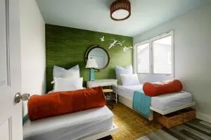 Style, Comfort: Beach-Block w/Everything You Need - Ocean Gate