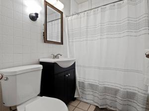 Convenient 5 bedroomMetro Milwaukee Brewers!