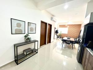 Moderno depa cerca del malecón by G P S rentas