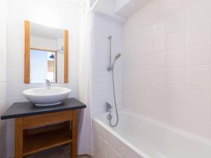 Appartements Appartement 6 pers Peyragudes avec balcon, parking, animaux acceptes - FR-1-695-29 : photos des chambres