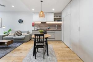 Stylish One BD Hideaway in Essendon