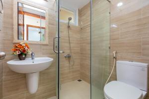 Căn Hộ 3 Phòng Ngủ (Three-Bedroom Apartment)