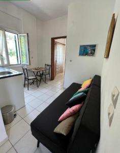 Lithino Apartments · 5min From the Beach