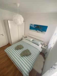 Elegant 2-bedroom apartment with free parking 