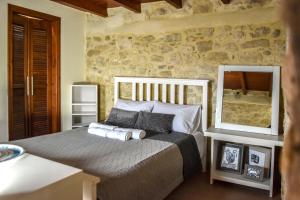 Marias cottage house