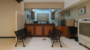 El Rico Suite Makati by RedDoorz