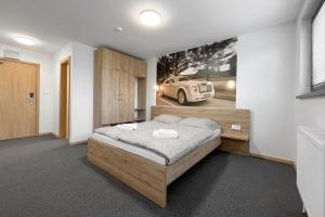 HOTEL DOUBLE RED CARS Museum