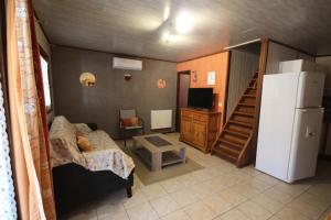 Villas Villa climatisee, 4 couchages, 2 chambres, veranda, Residence LES TAMARIS, acces payant pour les piscines, wifi, PORTIRAGNES PLAGE LRTAML9 : photos des chambres