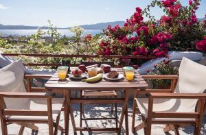 Christos rooms milos