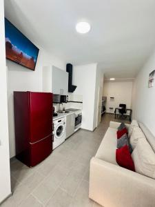 Neuwertiges Apartment mit schnellem WLAN, Netflix, Glasfaser, Kostenlose Privatparkplatz auch für Transporter geeignet R20