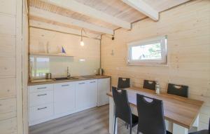 Ostoja Sosnowa Czarny Mlyn, kompleks dwóch domkow