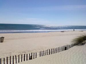 Maisons de vacances Villa climatisee proche mer Carnon Perols : photos des chambres