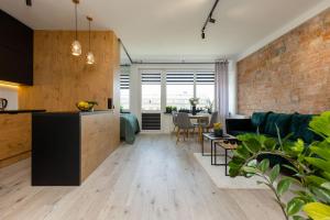 Grójecka Studio for 3 guests with Balcony Warsaw by Renters