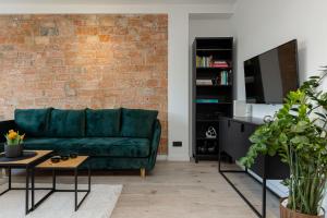 Grójecka Studio for 3 guests with Balcony Warsaw by Renters