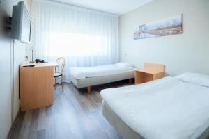 Basic Budget Twin Room room in Hotel Dzingel