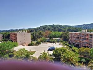 Studio cabine climatisé avec piscine et parking à Bormes-les-Mimosas - FR-1-610-75