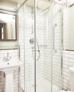 Red Lion Hotel by Greene King Inns