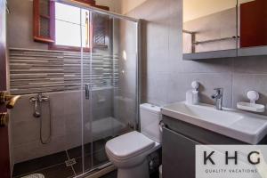 Dennis Grand view apartment in Vlachata village! Wide angle views!