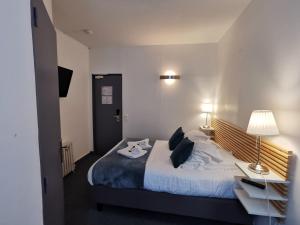 Hotels Hotel Des Falaises : photos des chambres