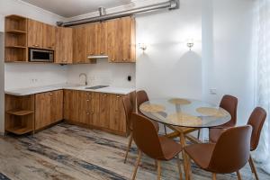 Romari apartment Вічева 1