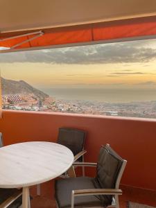 Sunset View 2 Bedroom Apartment