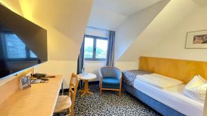 Single Room with Sea View room in Hotel Asgard