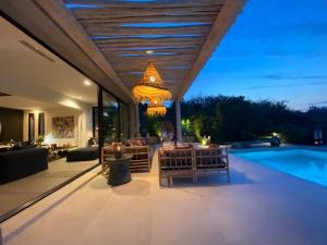 Villas Bali-style Pool Villa in Residence : photos des chambres