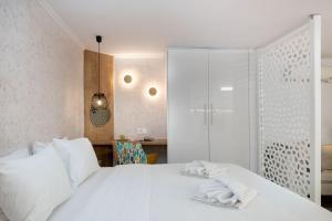 Seaside Nestie by BluPine