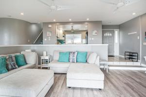 Ka Hale me Ka ike 30 Night Minimum