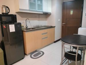 101 Newport Boulevard near NAIA Terminal 3