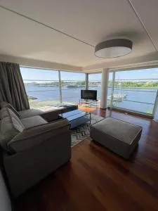 Ringi 37 Riverview Holiday Apartments - Valgeranna