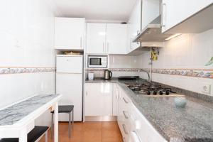 Rodrigues Family House 73A