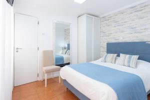 Rodrigues Family House 73A