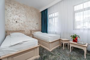 Twin Room room in Hotel Rin