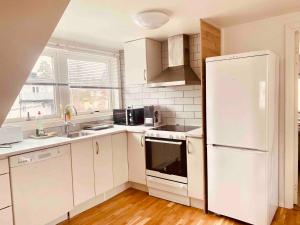 Lovely 3-bed Flat In Stockholm