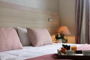 Hotels Logis Les Loges du Parc : Chambre Familiale