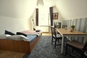 Old Town Happy Apartment, the best location