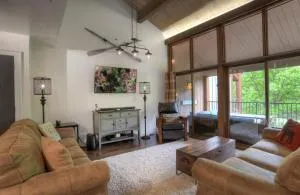 Tamarron Gambel Oak - 757 - Tacoma