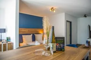 BUDE16 Boardinghouse - Ekel