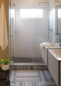 Elegant Townhouse, Hudson center, 3 ensuite baths